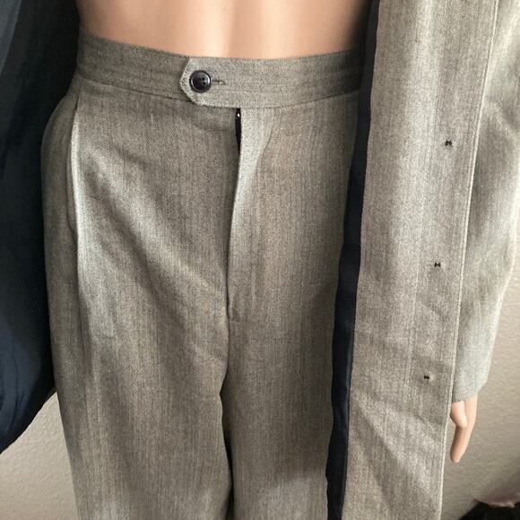 Albert Nipon Pant Suit 2 Piece Womens 16 Wool Blend Gray 5 Button - Picture 16 of 16